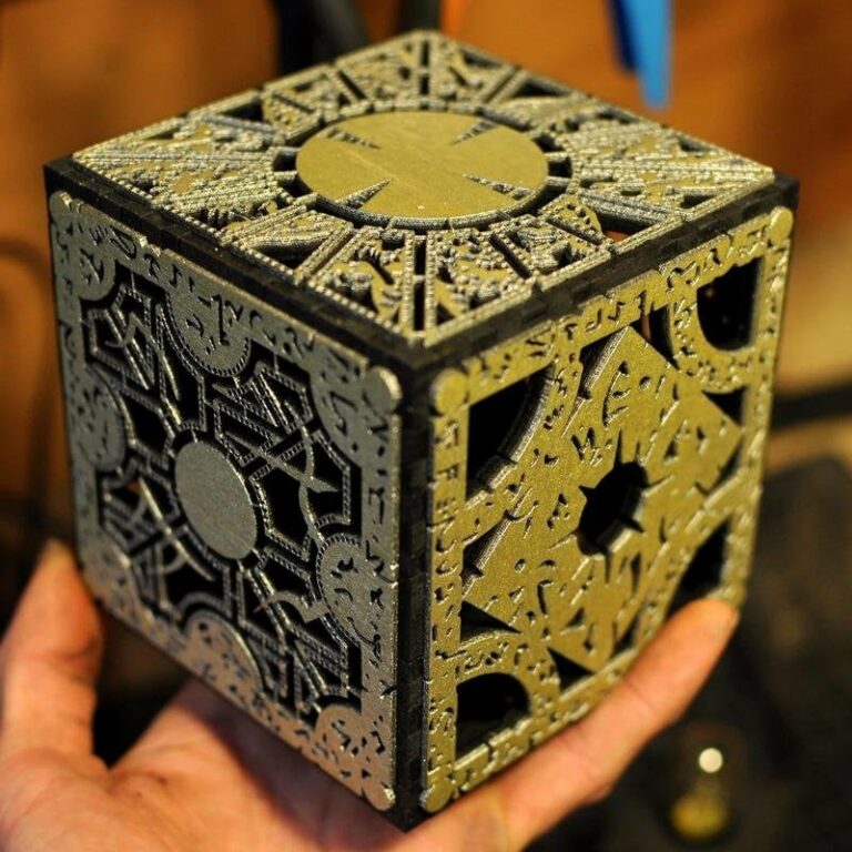 Working Lemarchand’s Lament Configuration Lock Puzzle Box From